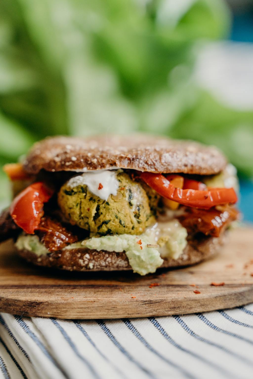 5 Plant-based Burgers to Try On Meatless Monday